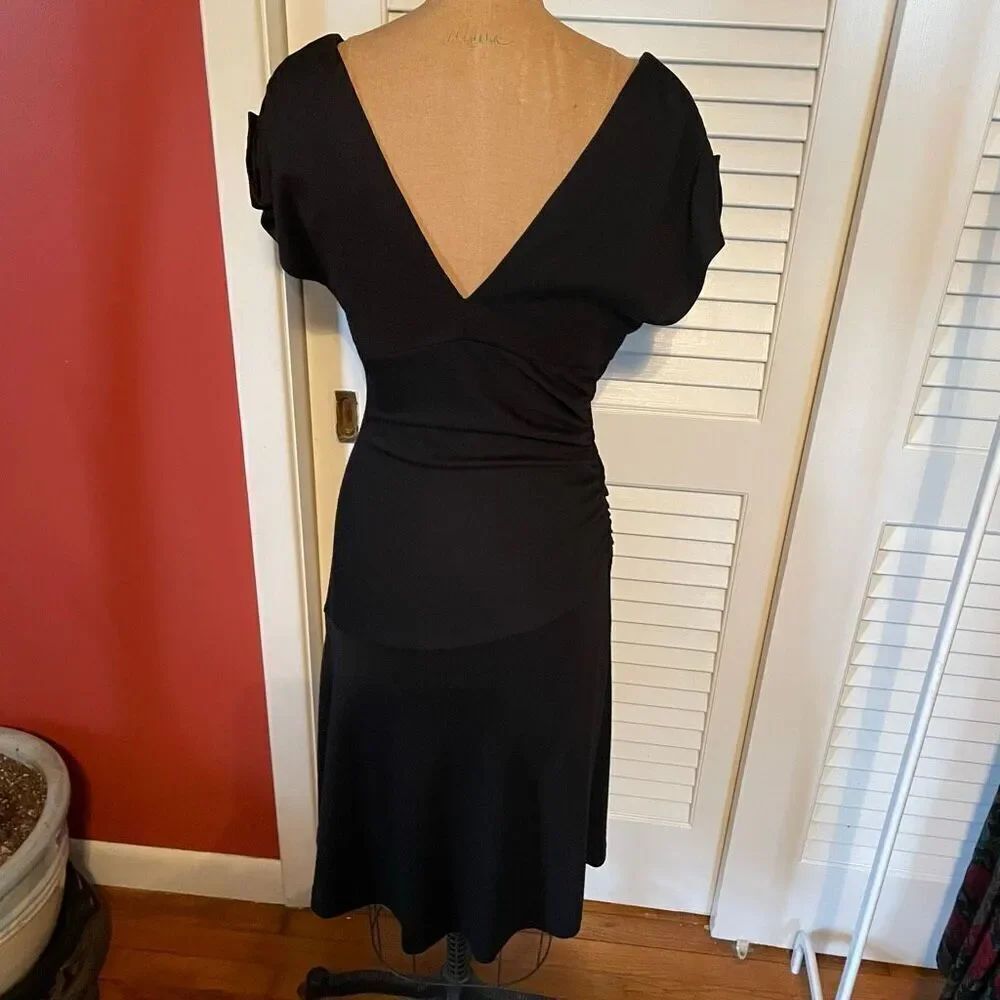 DVF | black v-neck wool dress 6 - Picture 8 of 14